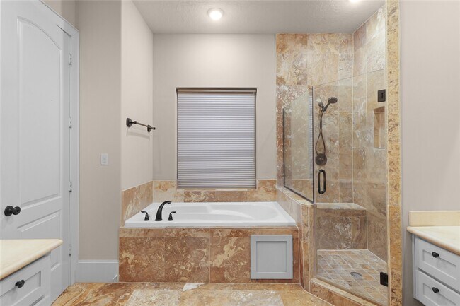 Building Photo - 5459 John Dreaper Dr
