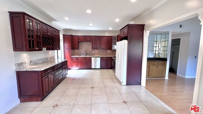 Building Photo - 15061 Sherman Way