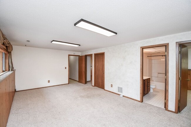 Building Photo - 26118 467th Ave