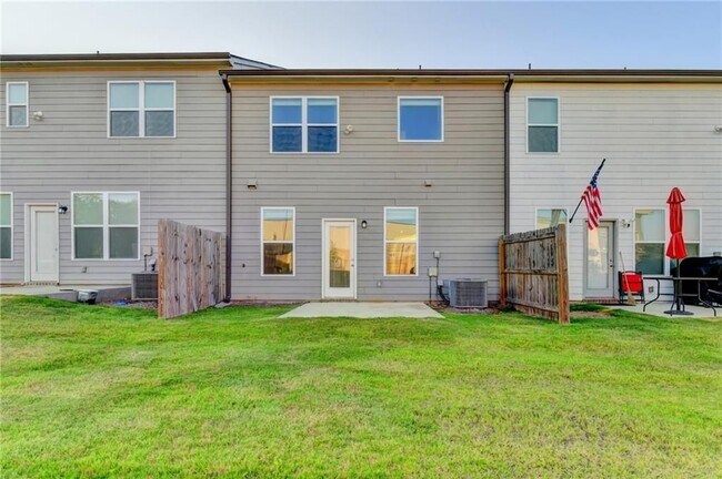 Building Photo - 3855 Brookburn Pk