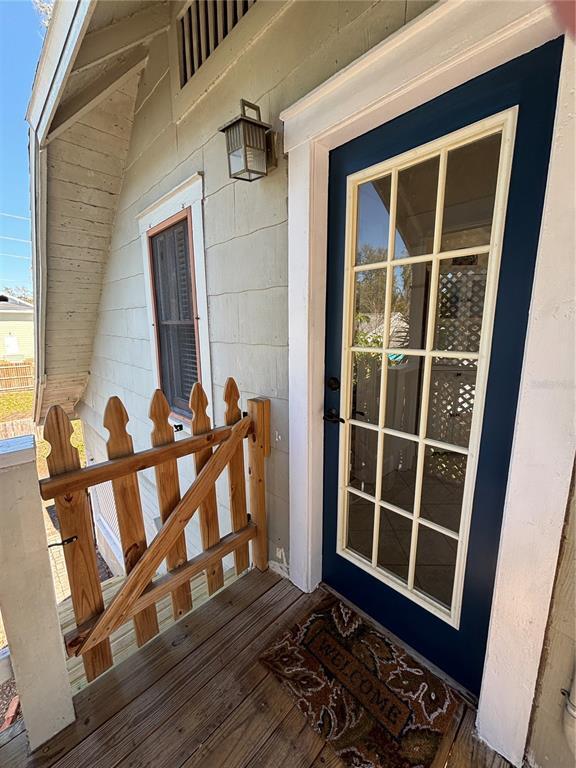 Building Photo - 810 22nd Ave N