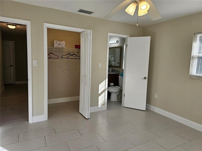 Building Photo - 18927 Boyette Rd