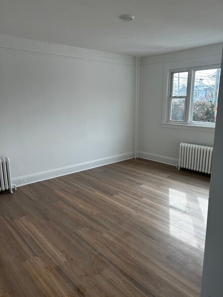 Building Photo - 143 Armstrong Ave