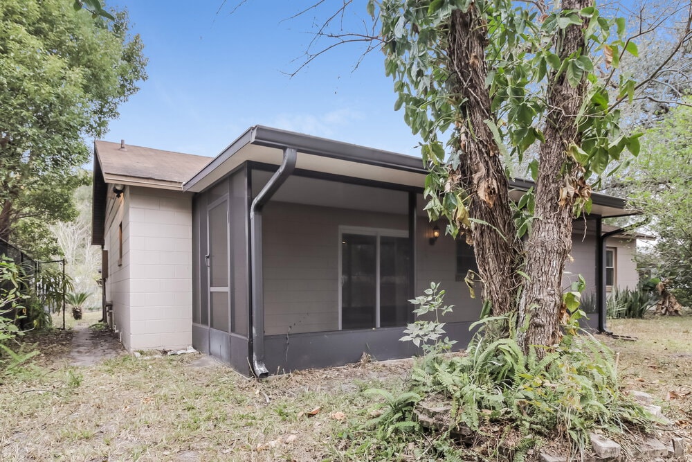 Building Photo - 13900 Lena St