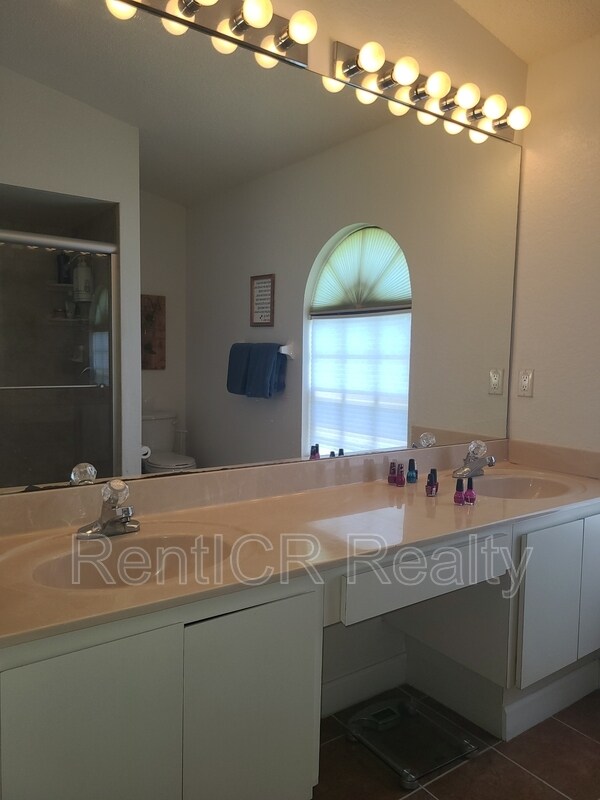 Building Photo - 4953 Deer Lodge Rd