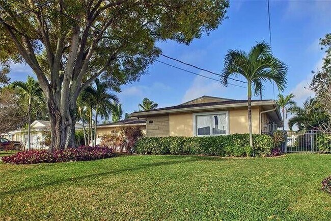 Building Photo - 4388 13th Way NE