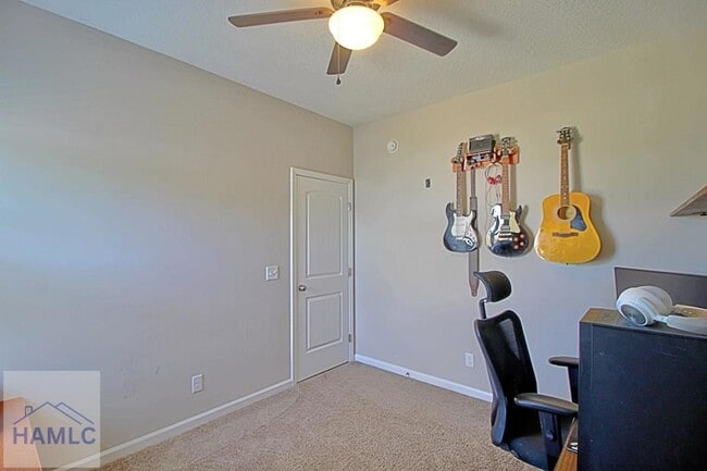 Building Photo - 50 Sunflower Cir NE