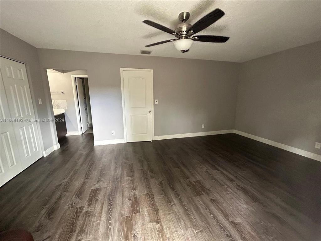 Building Photo - 29 Madrid Ln