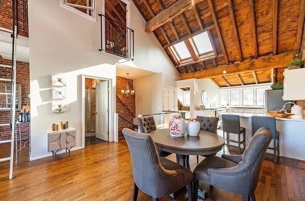 Building Photo - 57 Fulton St