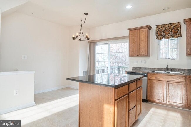 Building Photo - 1169 Coulbourn Cor