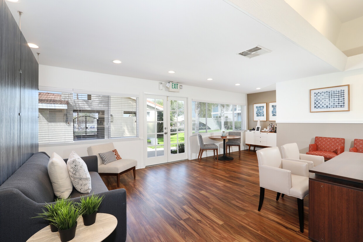 Rancho Solana - 2400-2444 Alvarado St Oxnard CA 93036 | Apartment Finder