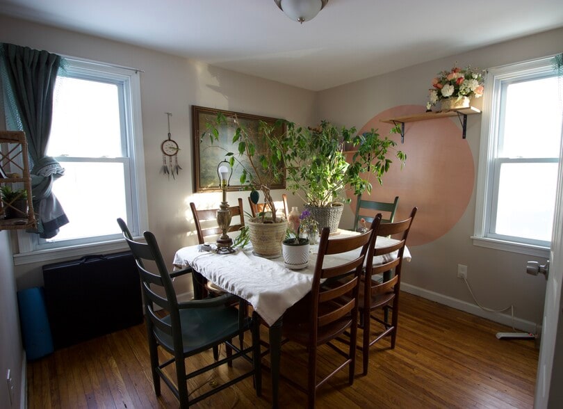 Bedroom 2 / Dining Room - 93 Clayton St