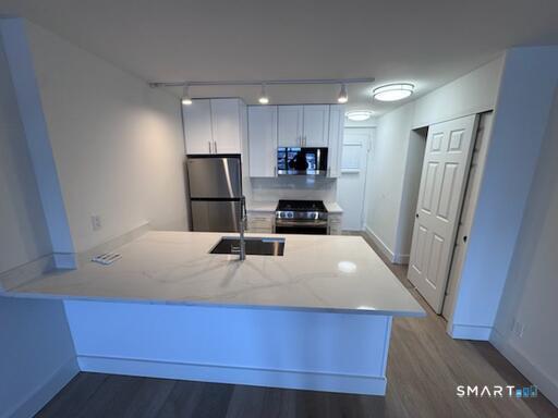 Building Photo - 93 Morgan St