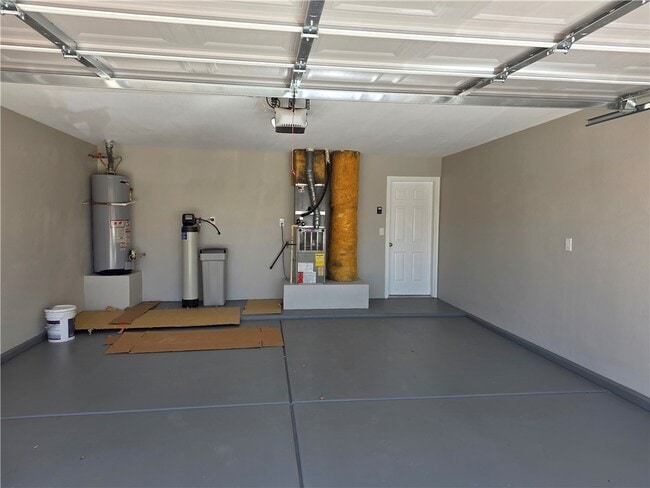 Building Photo - 1193 Pawnee Dr