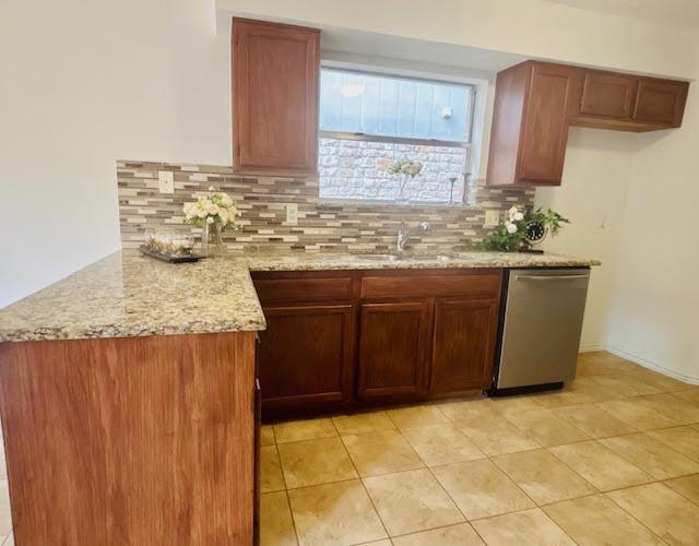 Building Photo - 13302 Black Canyon Dr