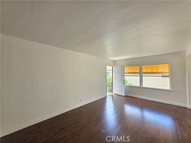 Building Photo - 8706 Parthenia Pl