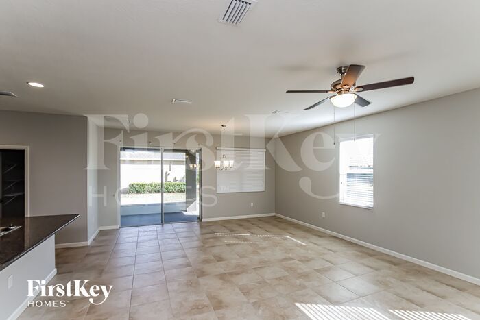 Building Photo - 740 Remington Green Dr SE