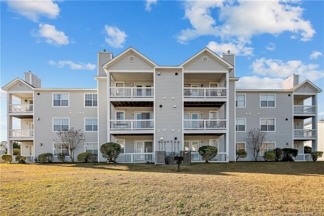 Building Photo - 283 Waterdown Dr