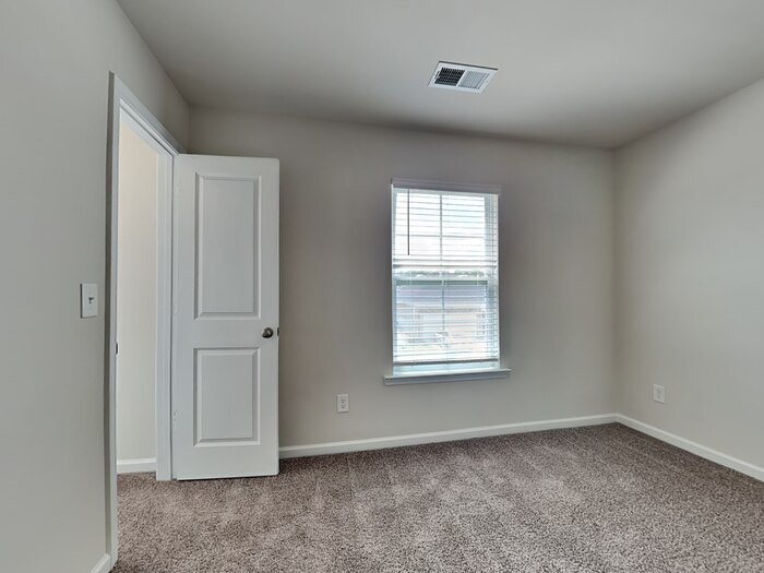 Building Photo - 1607 Commendable Ct