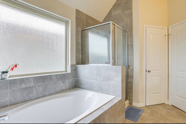 Building Photo - 15015 Winter Valley Ct