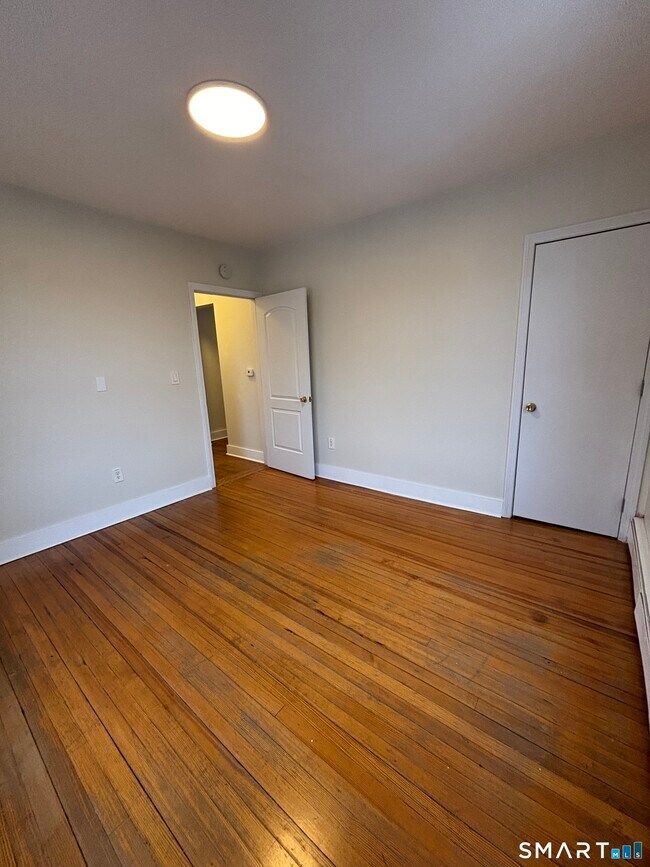 Building Photo - 2395 Main St