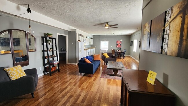 Building Photo - 501 Frisco St