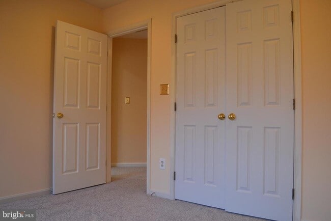 Building Photo - 9443 Van Arsdale Dr