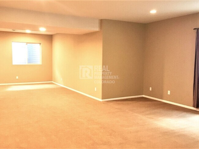 Building Photo - 11659 Pink Phlox Dr