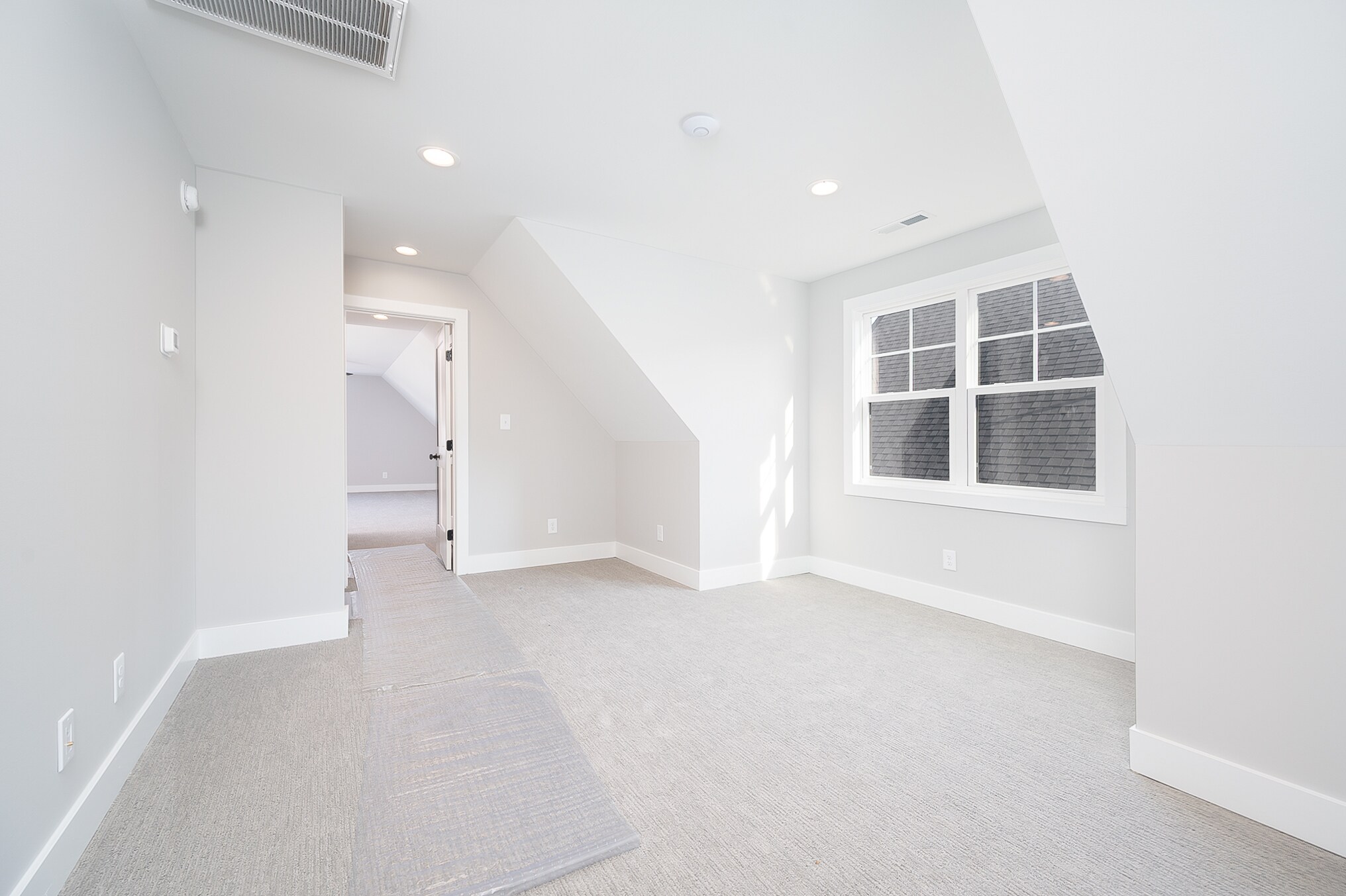 Building Photo - 106 Lincolns Way