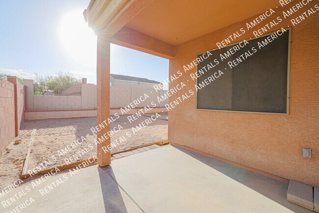 Building Photo - 1104 S 238th Dr