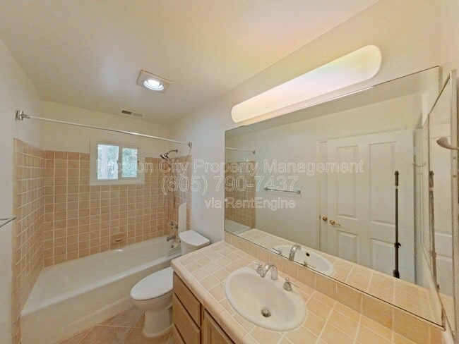 Building Photo - 220 Meigs Rd