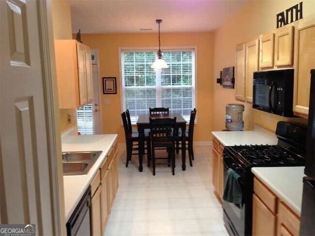 Building Photo - 3072 Kentmere Dr