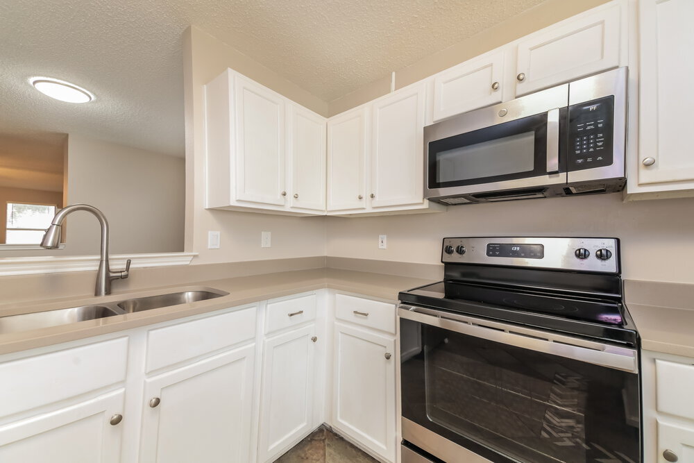 Building Photo - 4407 Cedar Crest Dr