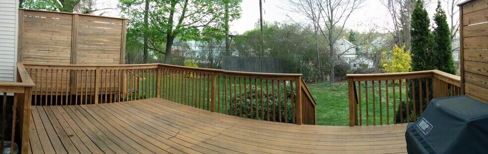 Building Photo - 437 Paxson Ave