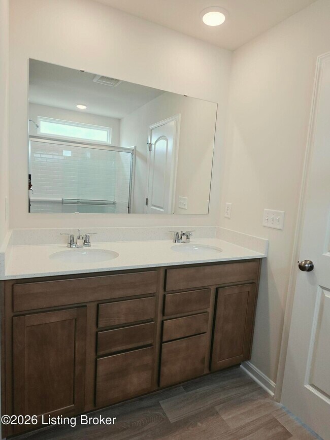 Building Photo - 11144 Castlebrook Dr