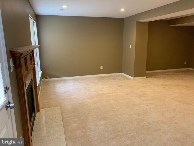 Building Photo - 8108 Horseshoe Cottage Cir