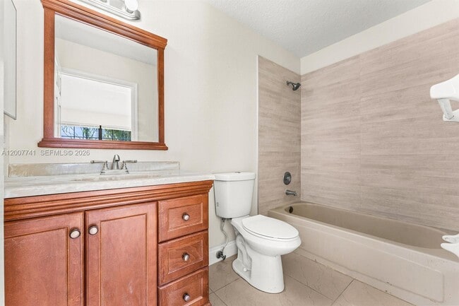 Building Photo - 18055 Sycamore Dr W