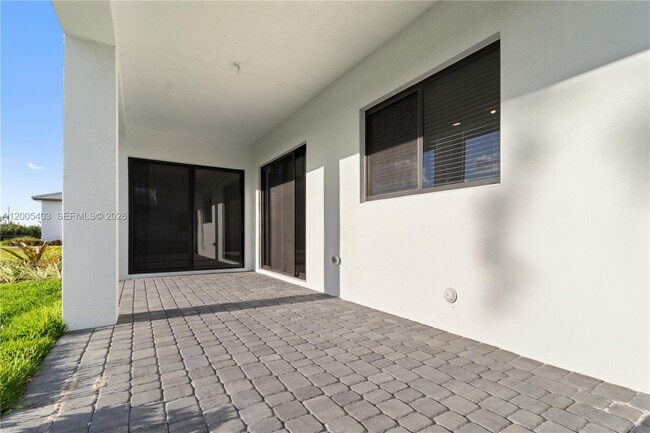 Building Photo - 2391 SW 123rd Ter