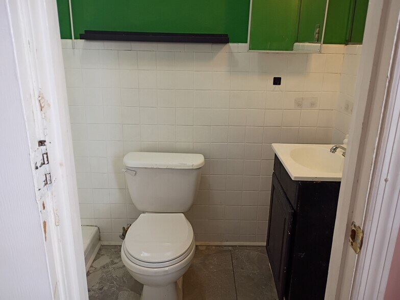 Building Photo - 1081 Arlington Ave SW