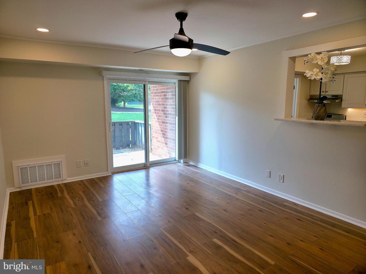 Building Photo - 114 Van Buren Rd