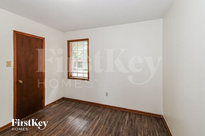 Building Photo - 1265 Winfield Rd