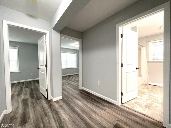 Building Photo - 12 Ryerson Rd