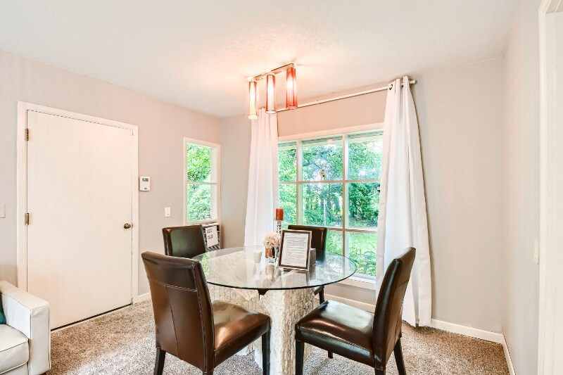 Building Photo - 19300 NE Halsey St