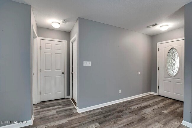 Building Photo - 1853 Tillery Square Ln