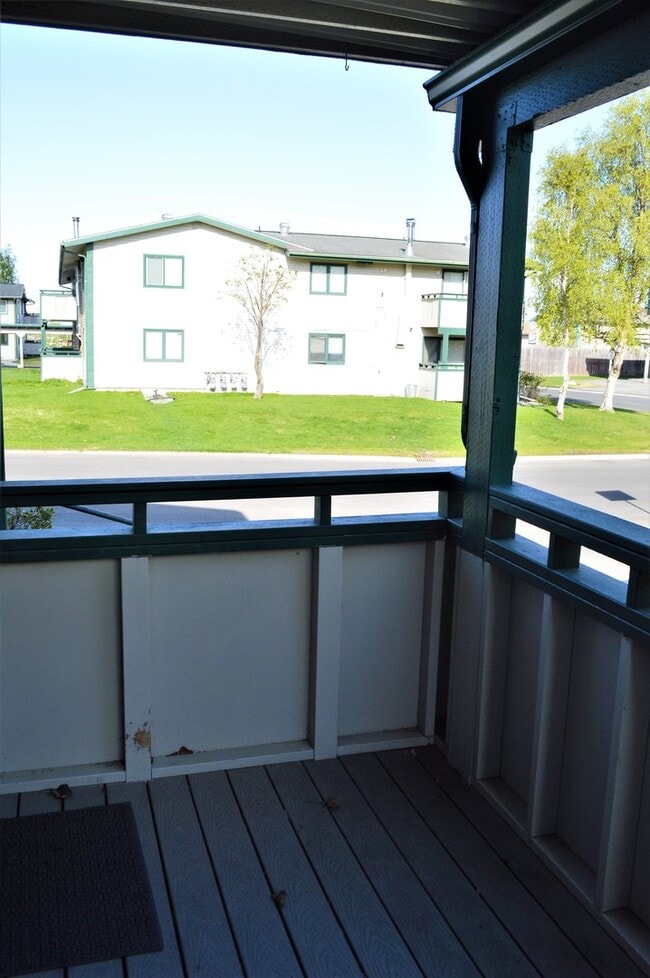 Building Photo - 1531 Northview Dr
