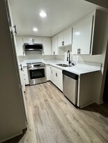 2 bedroom kitchen - Sun Harbour Apartments