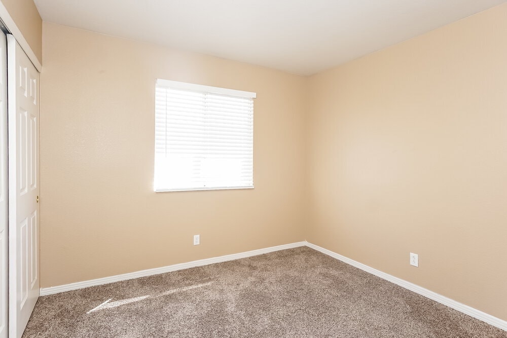 Building Photo - 4432 Rodman Dr