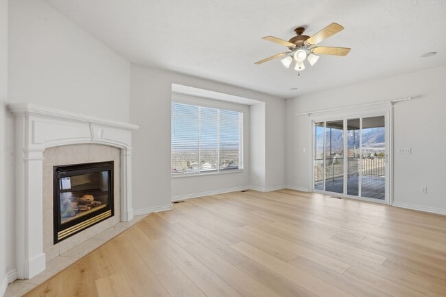 Building Photo - 3 Bedroom Draper Home