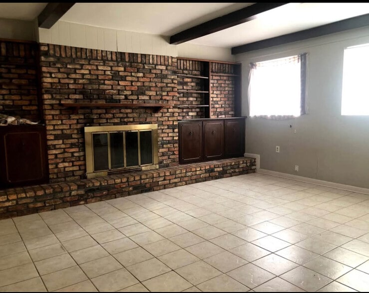 Building Photo - 790 Kimberlin Dr N