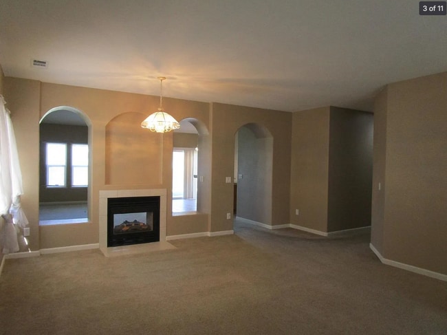 Building Photo - 967 Golf Ave